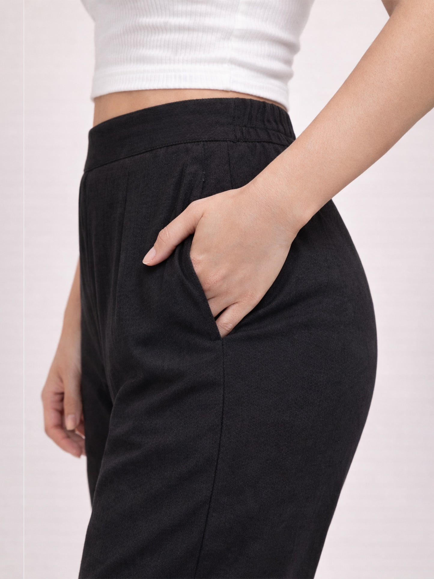 Regular Fit Women Black Stretchable Pants