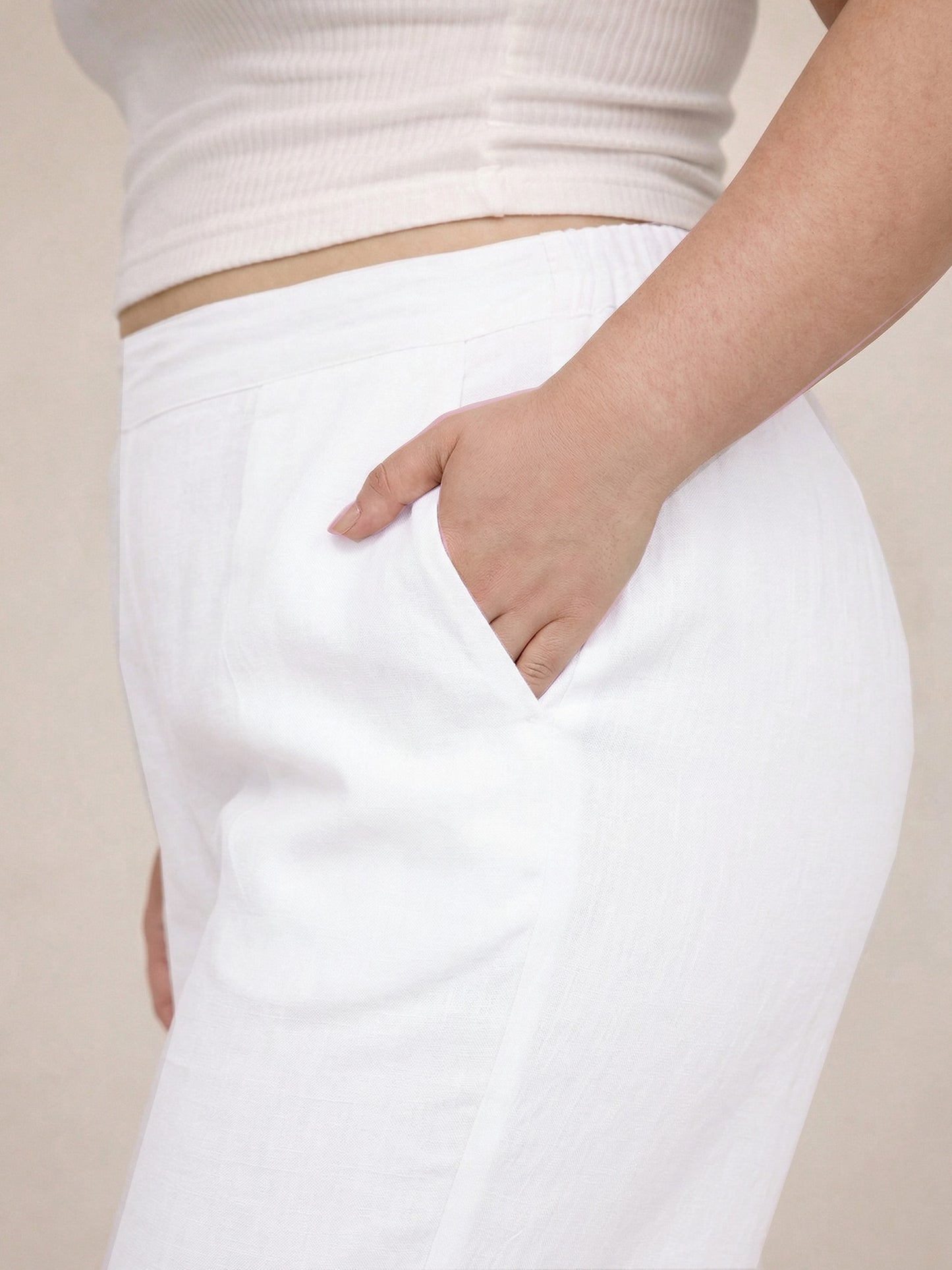 Regular Fit Women White Stretchable Pants